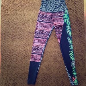 Onzie yoga leggings